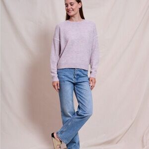 SUNDRY WOMEN'S CREW WITH BASEBALL STITCHING IN ICONIC PINK/LAVENDER Sz M